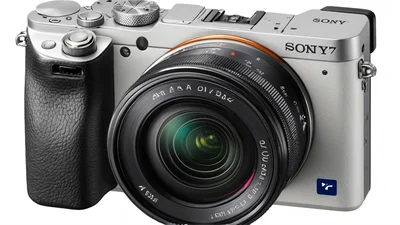 Sony A7C II Review – Best Compact Full-Frame Mirrorless for Creators
